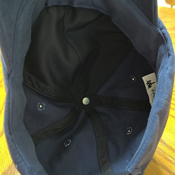 DISNEY PARKS Minnie Mouse Bow
Baseball Hat
$18 Size: OS Disney - Picture 3 of 5